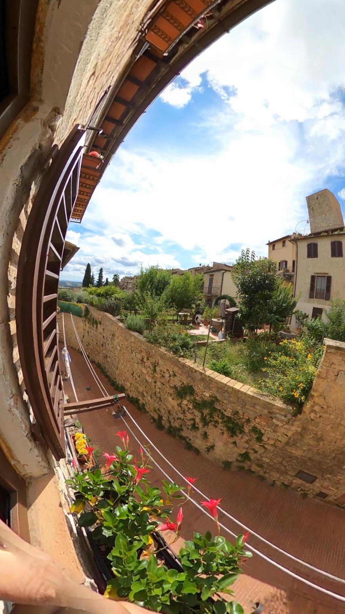 Casa Nel Centro Storico Daire San Gimignano Dış mekan fotoğraf